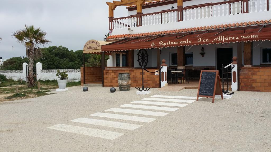 Hostal El Alferez Vejer de la Frontera Exterior foto